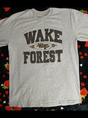 Men's Vintage Wake Forest Athletic Department T-shirt. Size L.#demondeacons.